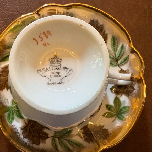 Bone China Teacups and Saucers - Made in England - Picture 9 of 14